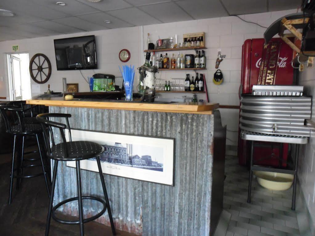 Banjo Paterson Motor Inn Townsville Kültér fotó