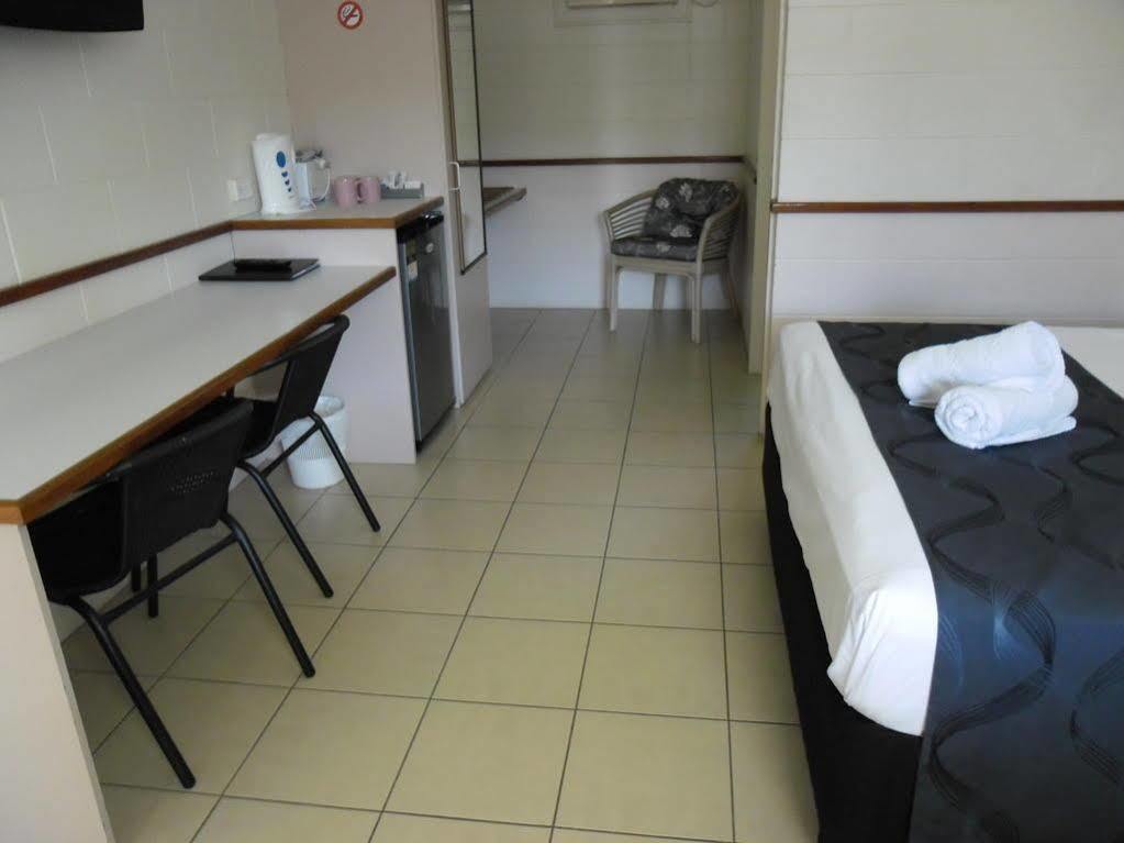 Banjo Paterson Motor Inn Townsville Kültér fotó