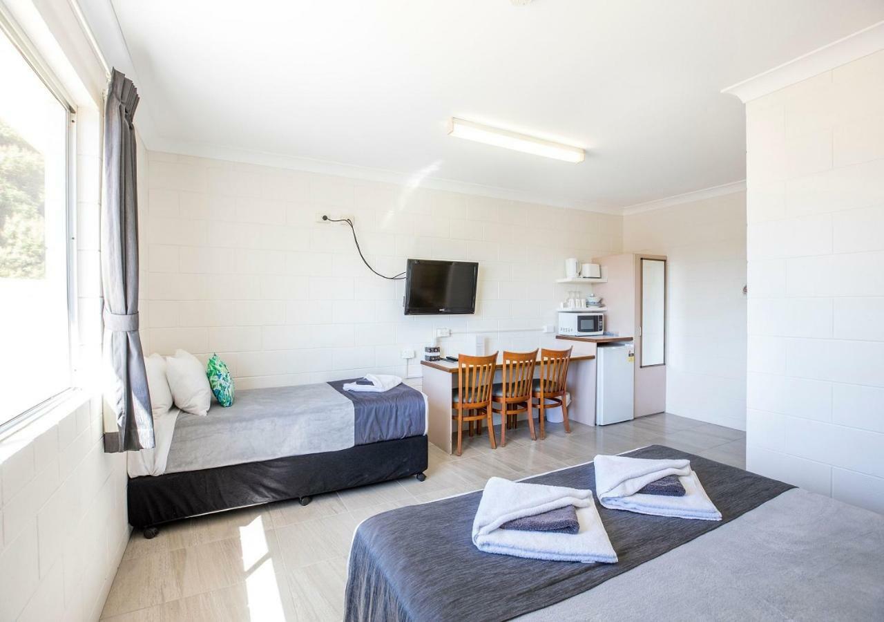 Banjo Paterson Motor Inn Townsville Kültér fotó